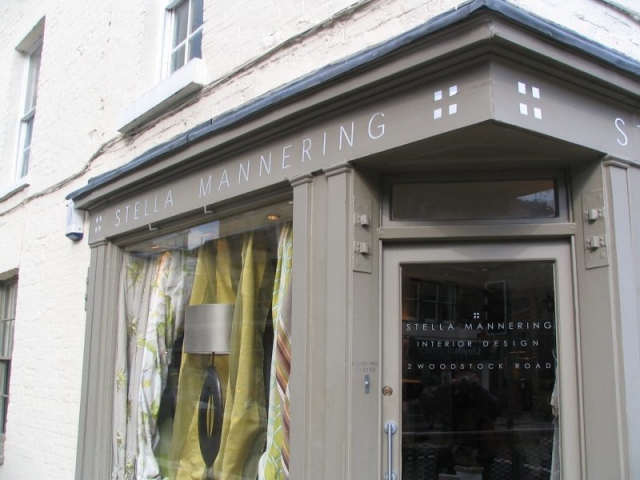 painted shop front vinyl lettering Oxford