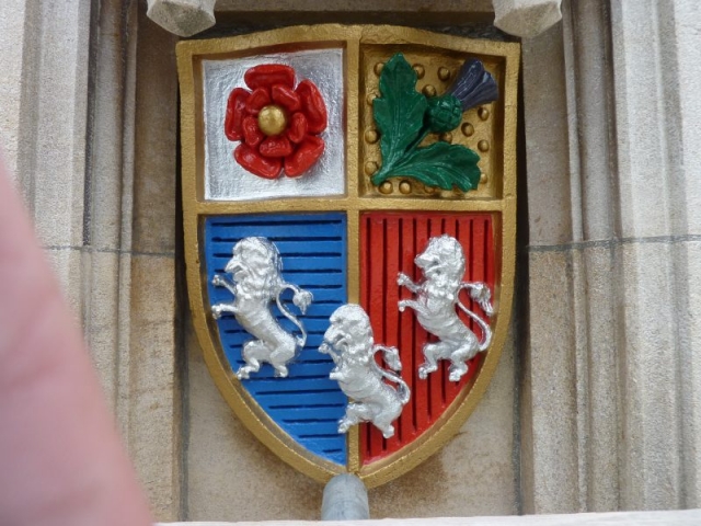painted crest restored Oxford London