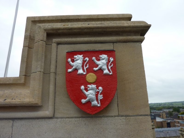 painted crest Oxford London Cambridge Manchester